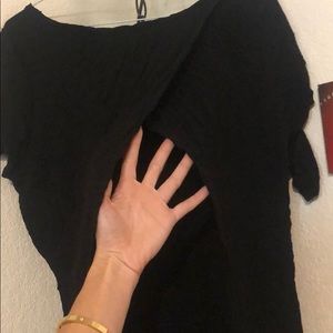 NWOT black open back short sleeve top L